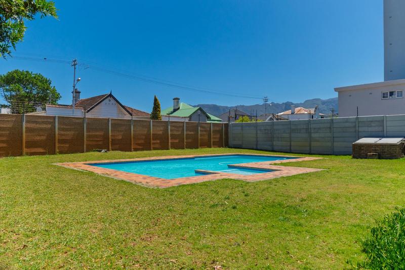 2 Bedroom Property for Sale in Plumstead Western Cape